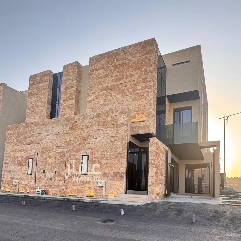 فيلا 5 غرف في الملقا 2