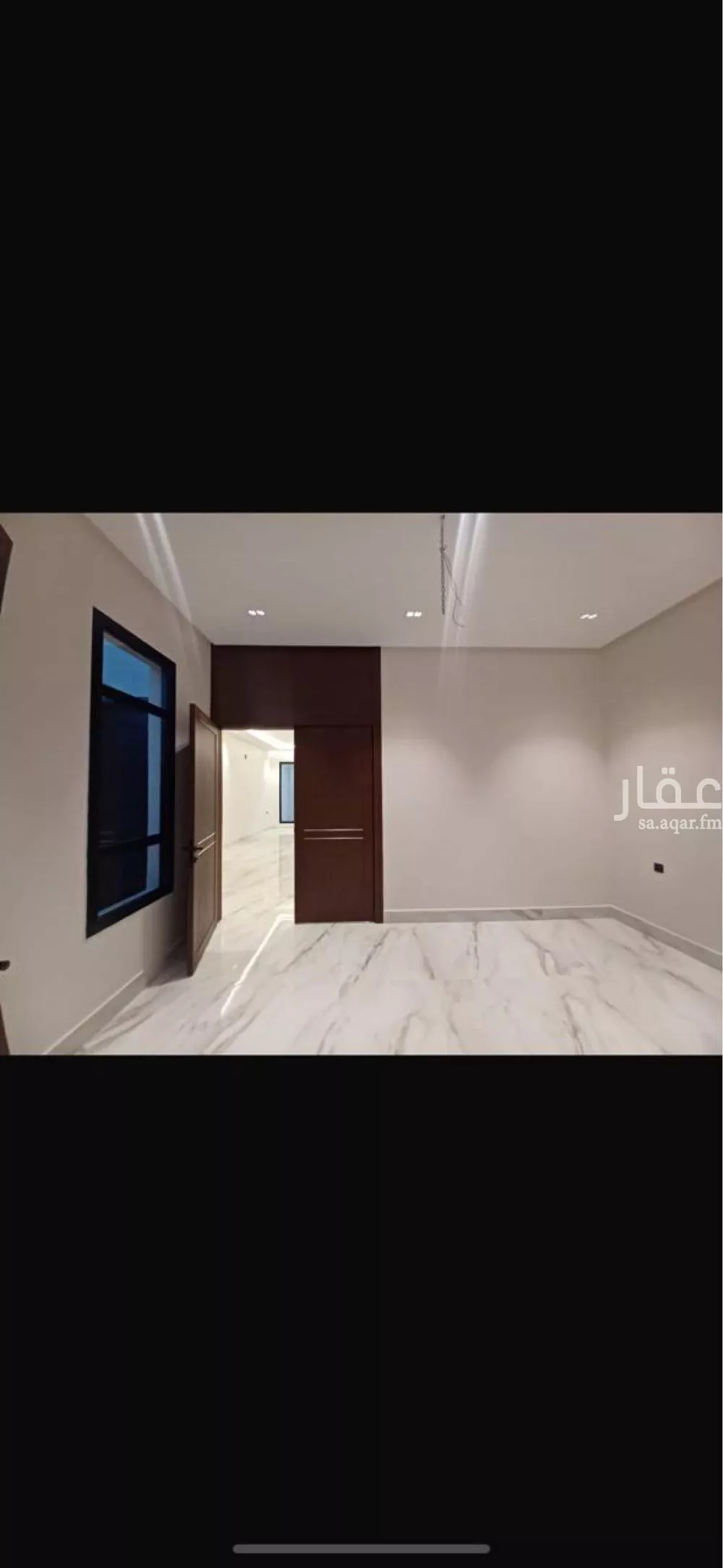 فيلا 4 غرف في العارض 4