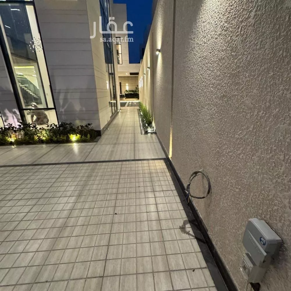 فيلا 5 غرف في الملقا 5