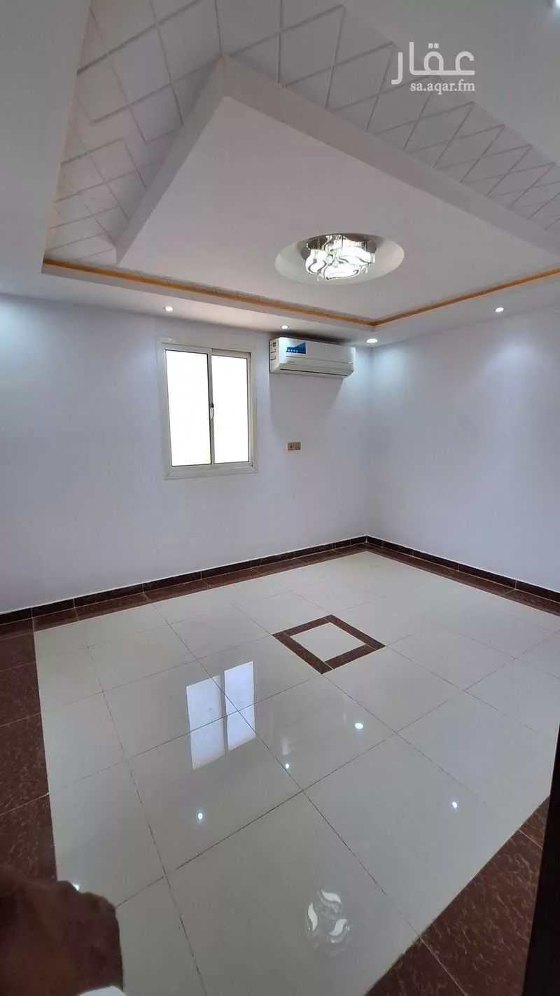 شقة 1 غرف في العليا 4