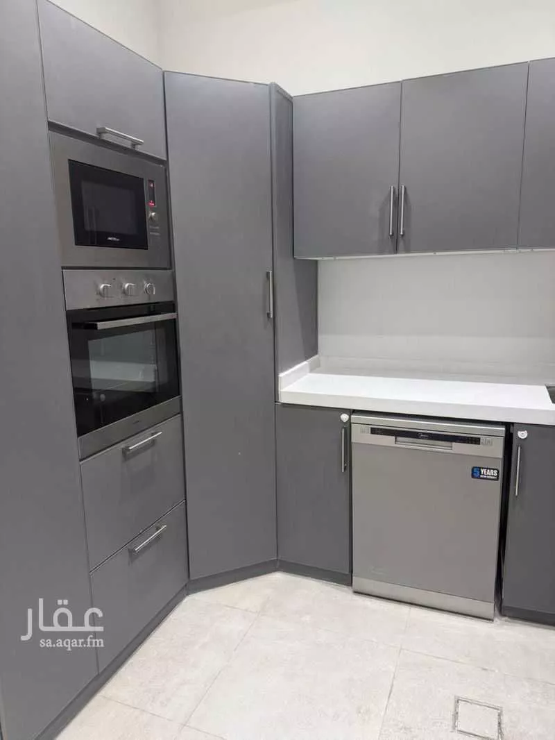 4 bedroom apartment in Al Qusur, Eastern Province 12