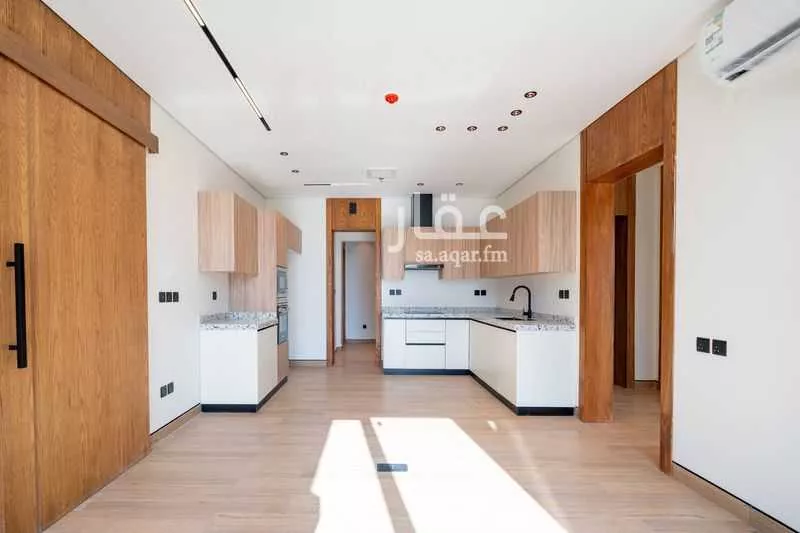 4 bedroom apartment in Eastern Province 7