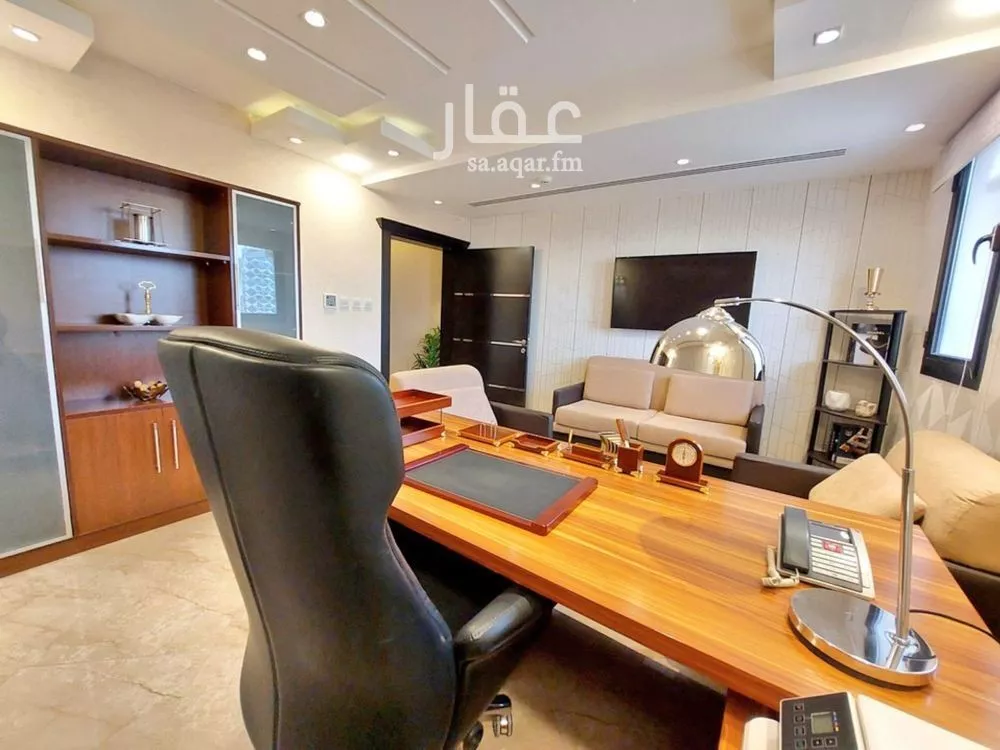 3 bedroom office in Al Muhammadiyah, Riyadh 12