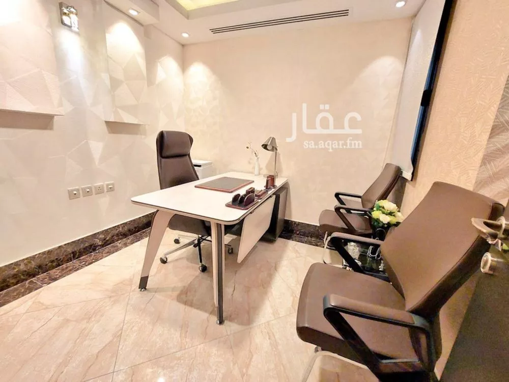 3 bedroom office in Al Muhammadiyah, Riyadh 9