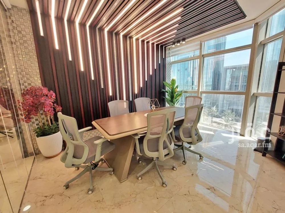 113 sqm office in Al Olaya 4