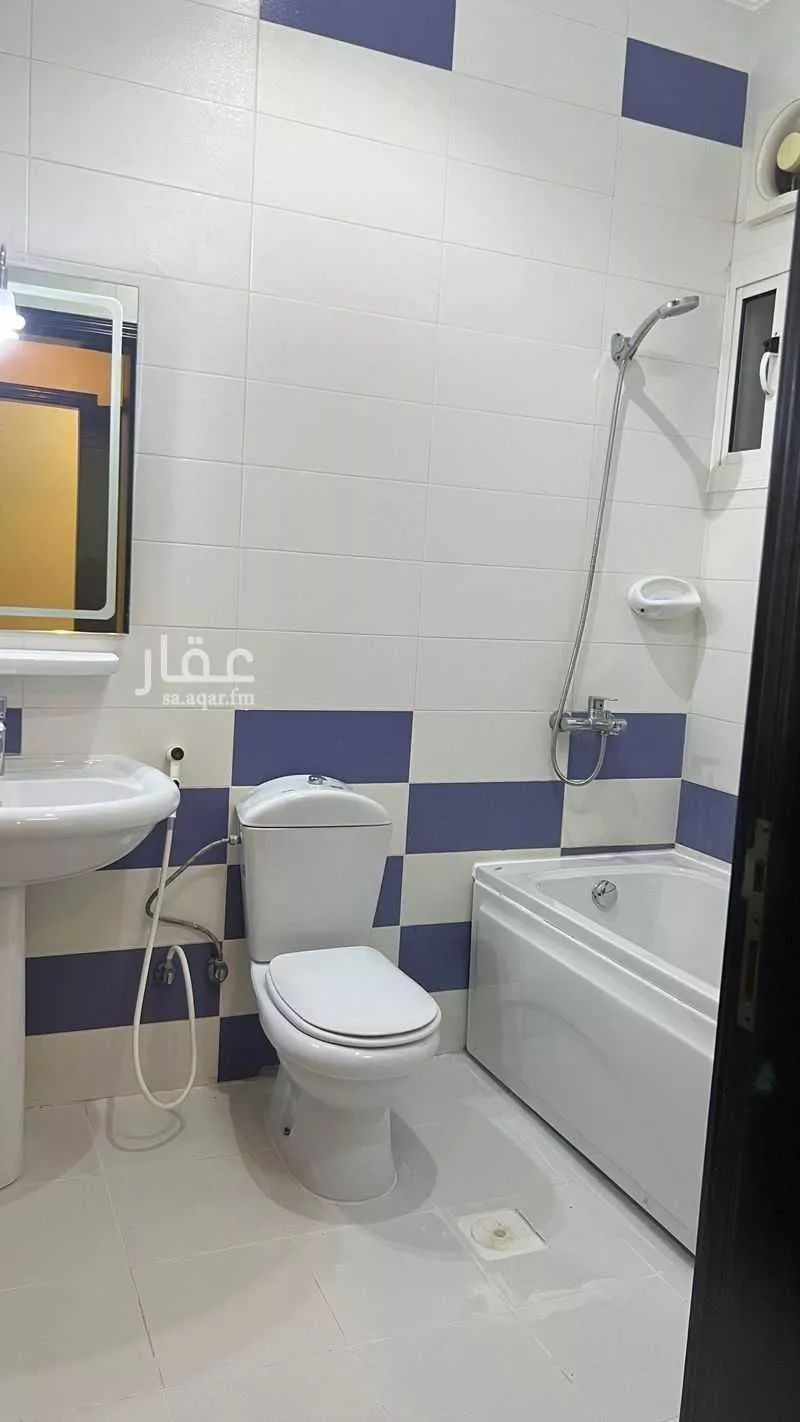 شقة 5 غرف في الريان 4