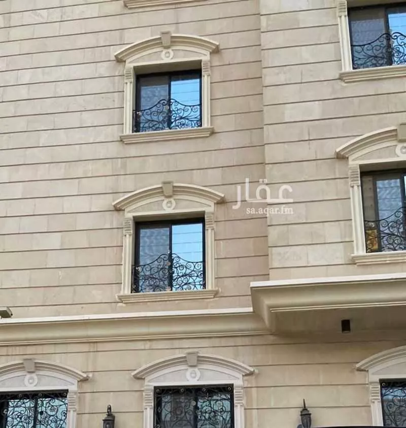 شقة 5 غرف في العزيزية