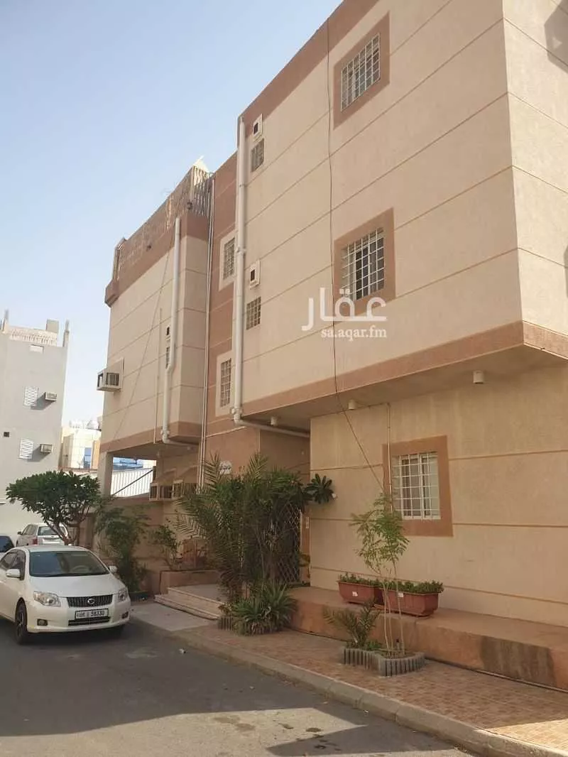 عمارة 370 م² في الراشدية 3