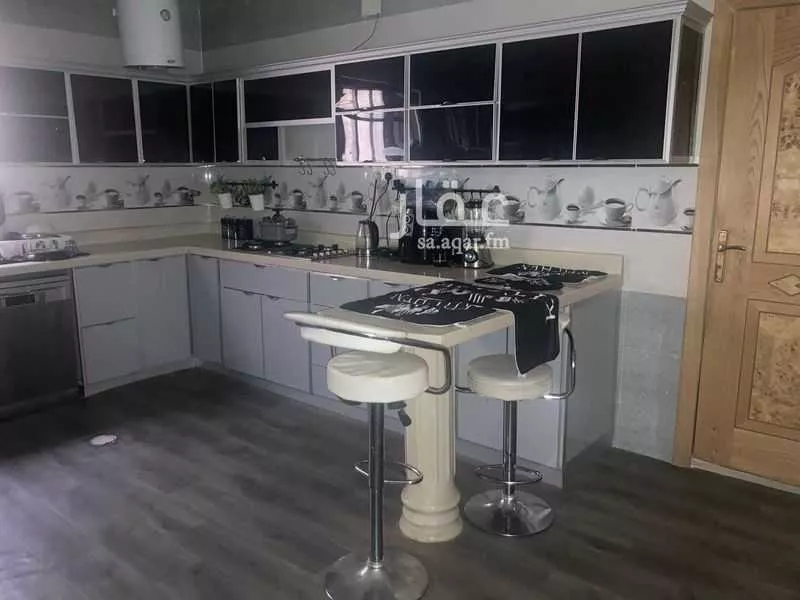 7 bedroom villa in Dhahrat Namar, Riyadh 6