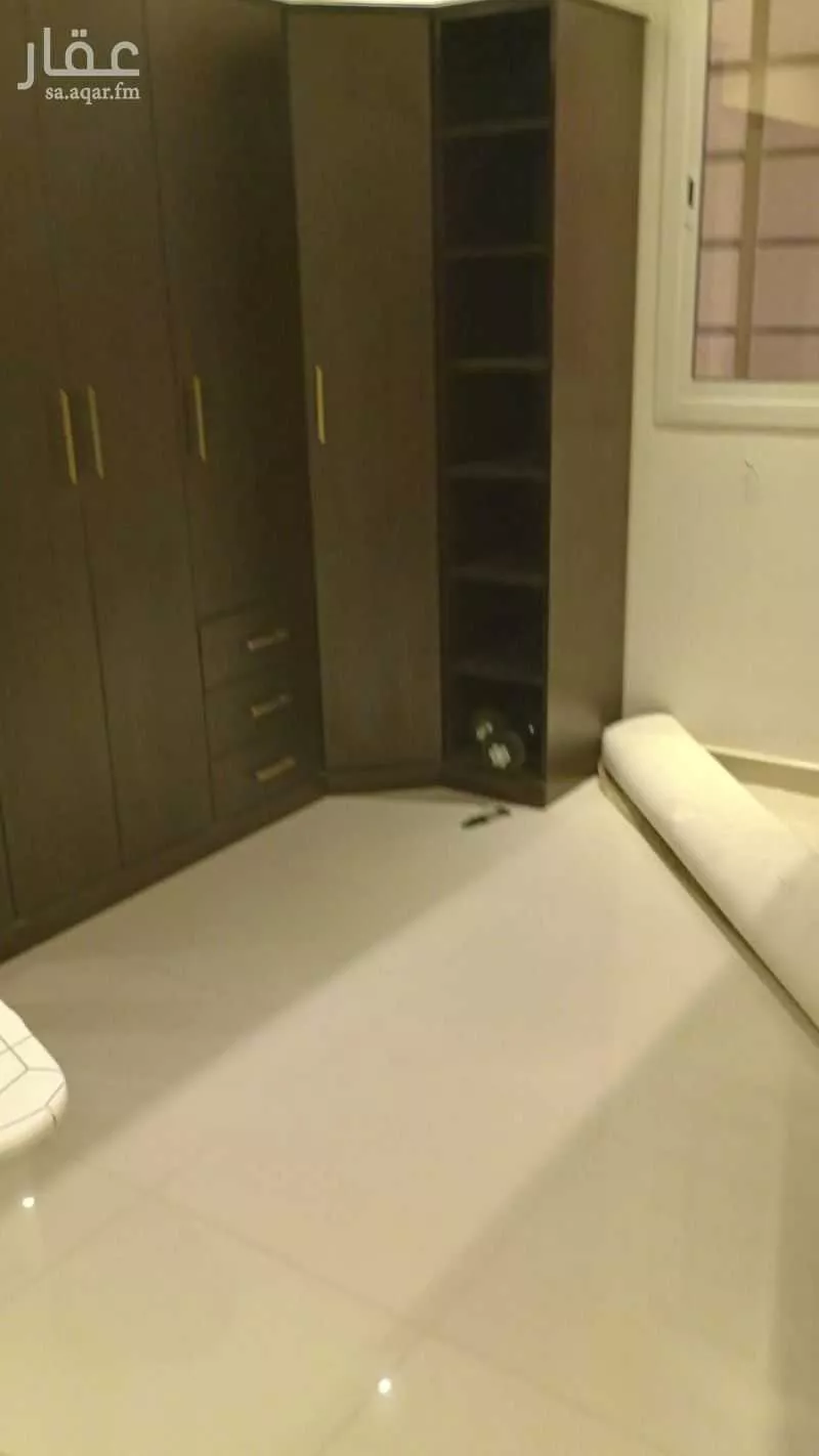 شقة 3 غرف في الملقا 4