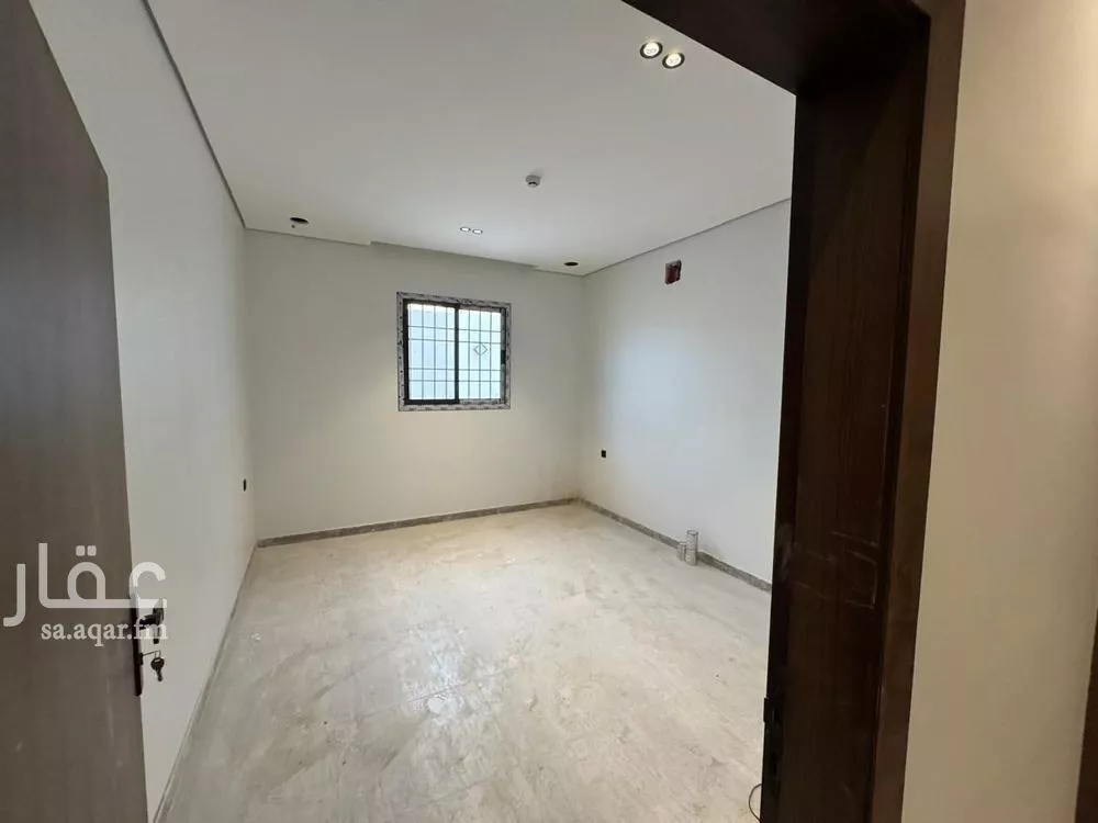 38 bedroom building in As Saadah, Riyadh 4