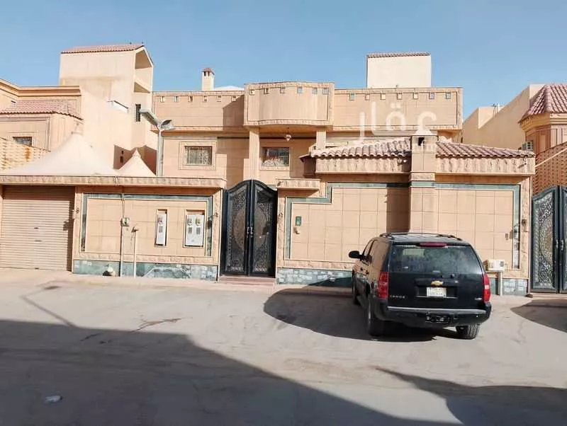 5 bedroom villa in Al Qadisiyah 1