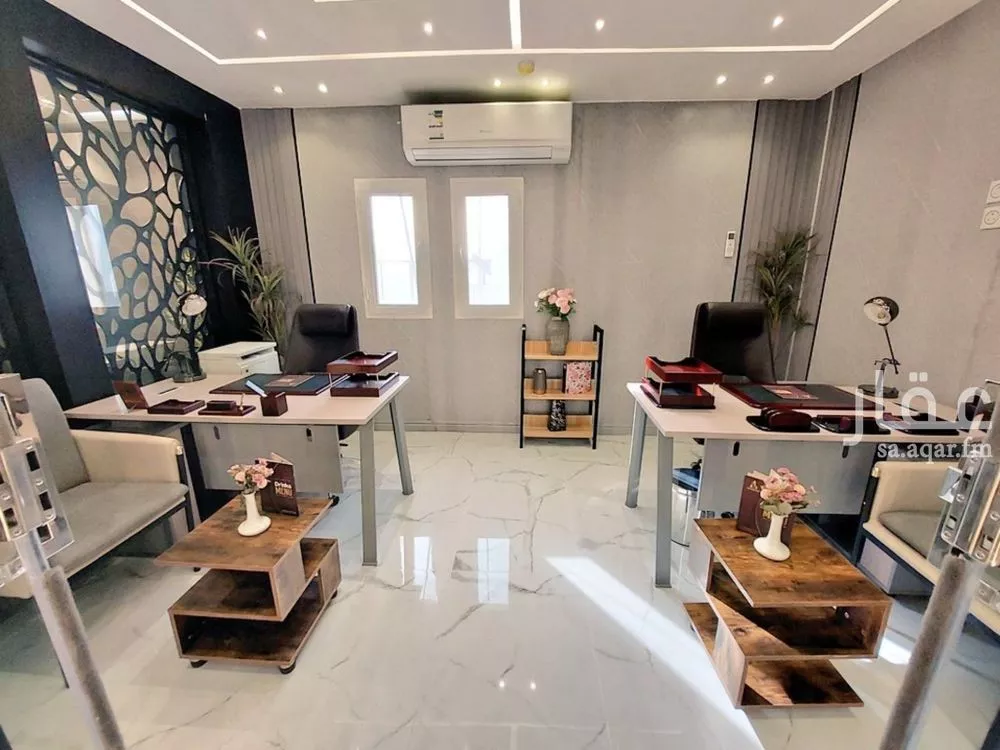 5 bedroom office in Al Olaya, Riyadh 9