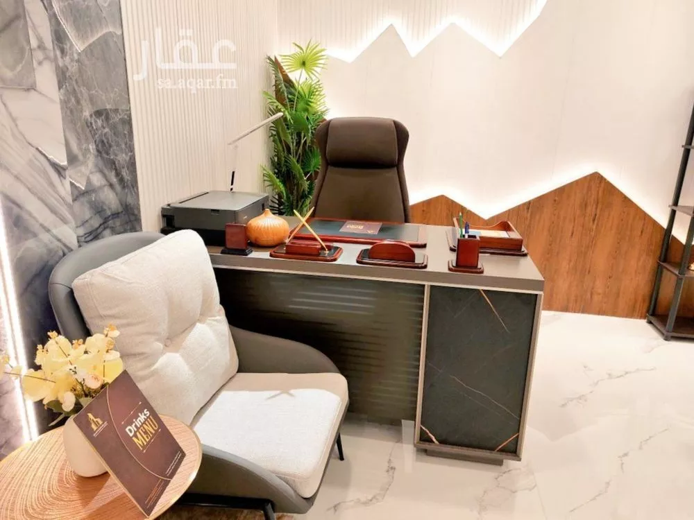 مكتب 64 م² في العليا 4