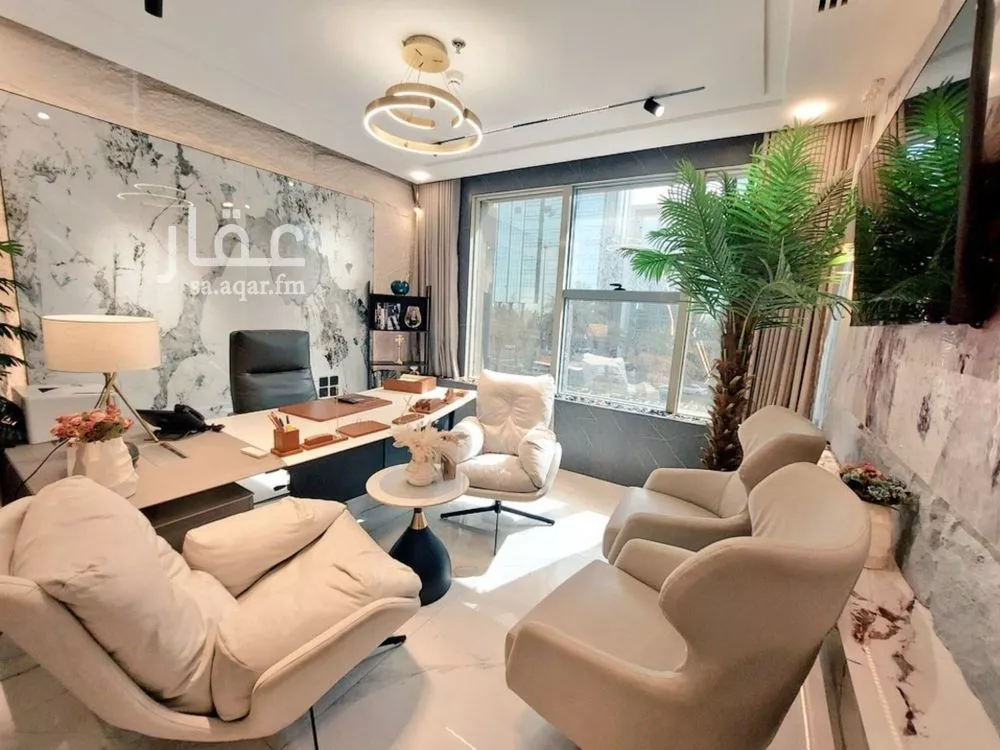 32 sqm office in Al Olaya 3