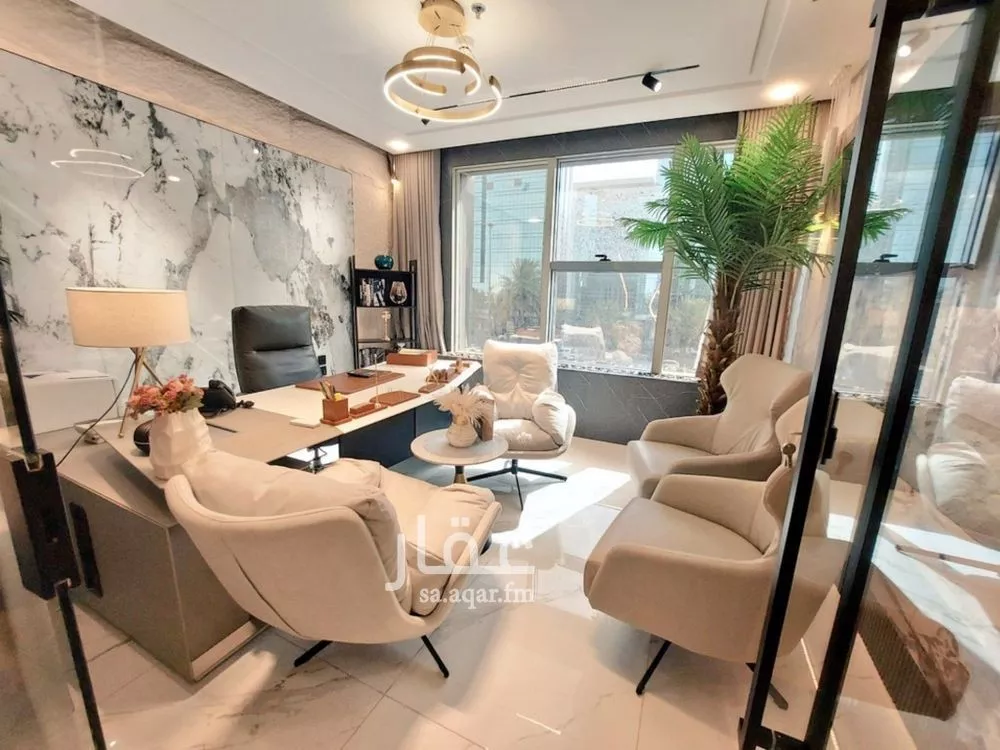 32 sqm office in Al Olaya 1