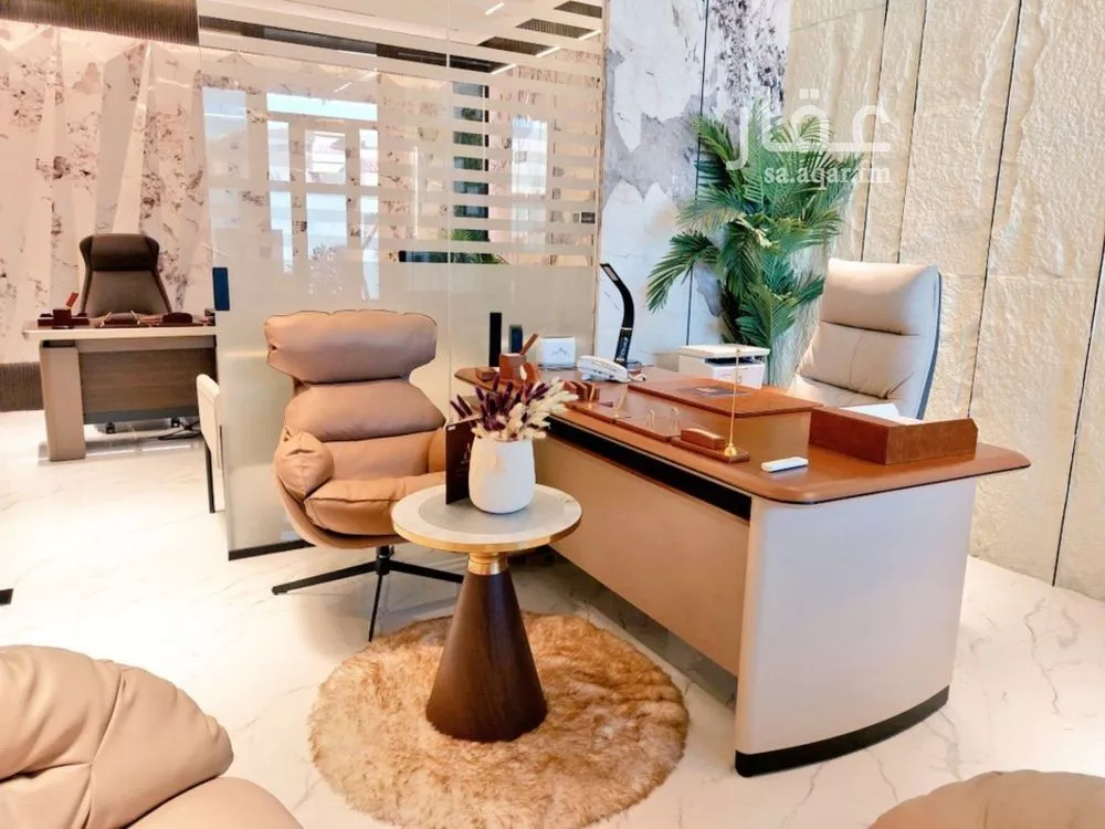 مكتب 38 م² في العليا 2