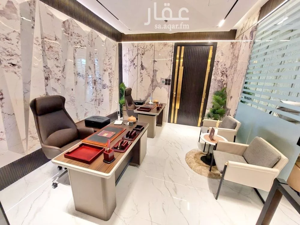 مكتب 38 م² في العليا 5