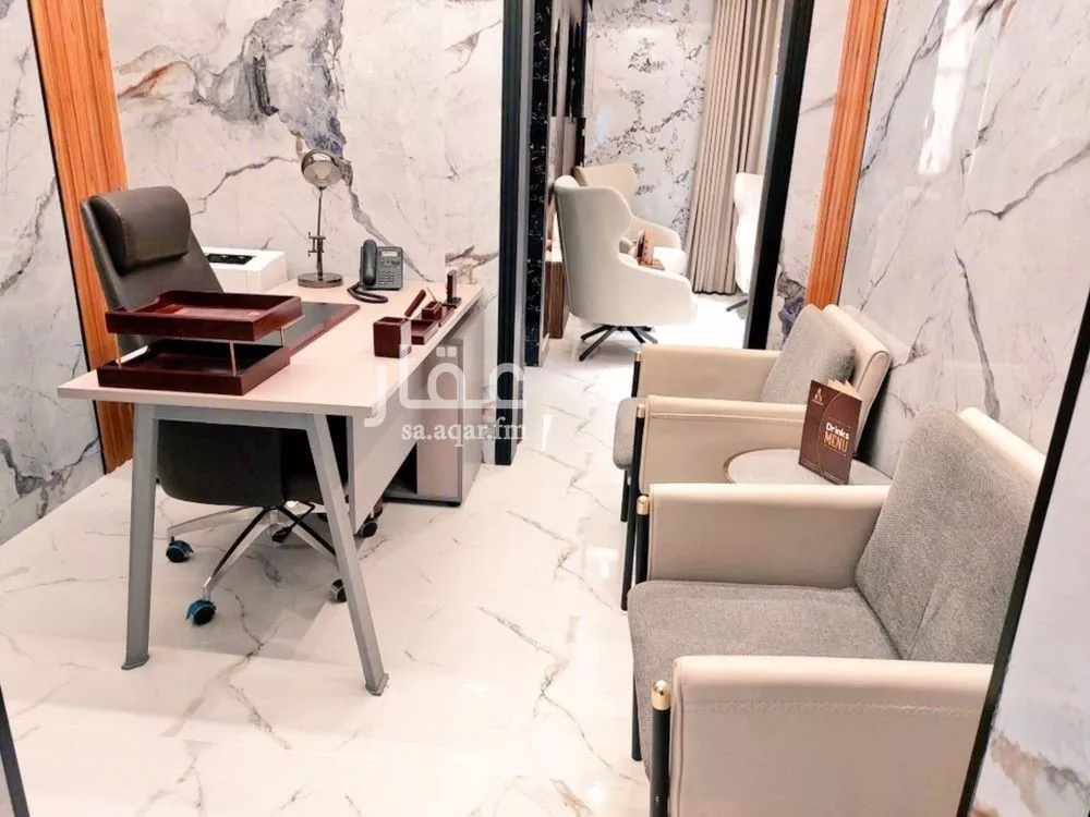 5 bedroom office in Al Olaya, Riyadh 6