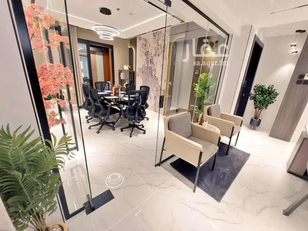 5 bedroom office in Al Olaya, Riyadh 8