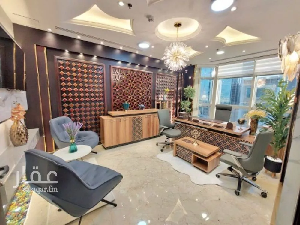 مكتب 113 م² في العليا 2