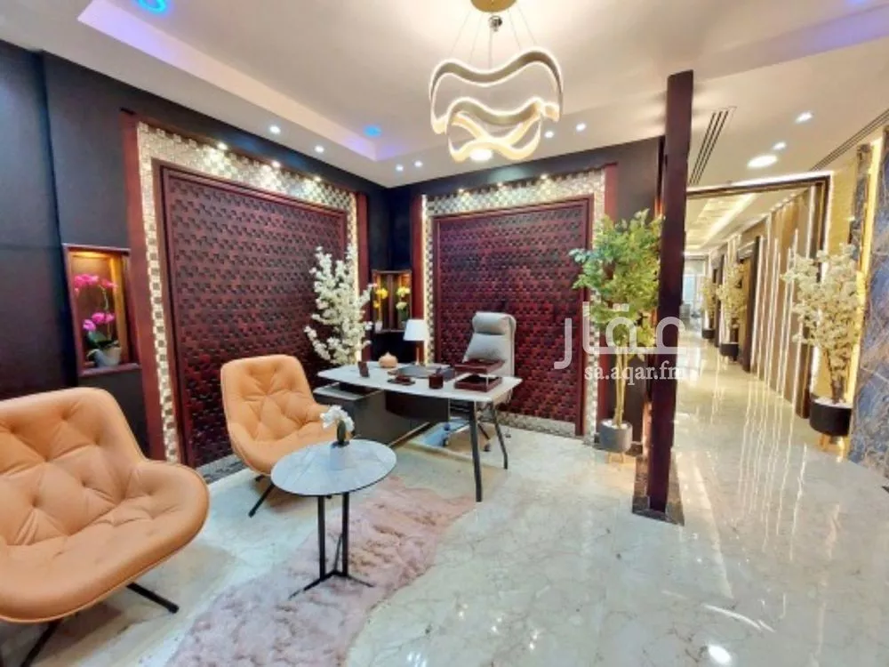 مكتب 113 م² في العليا 5