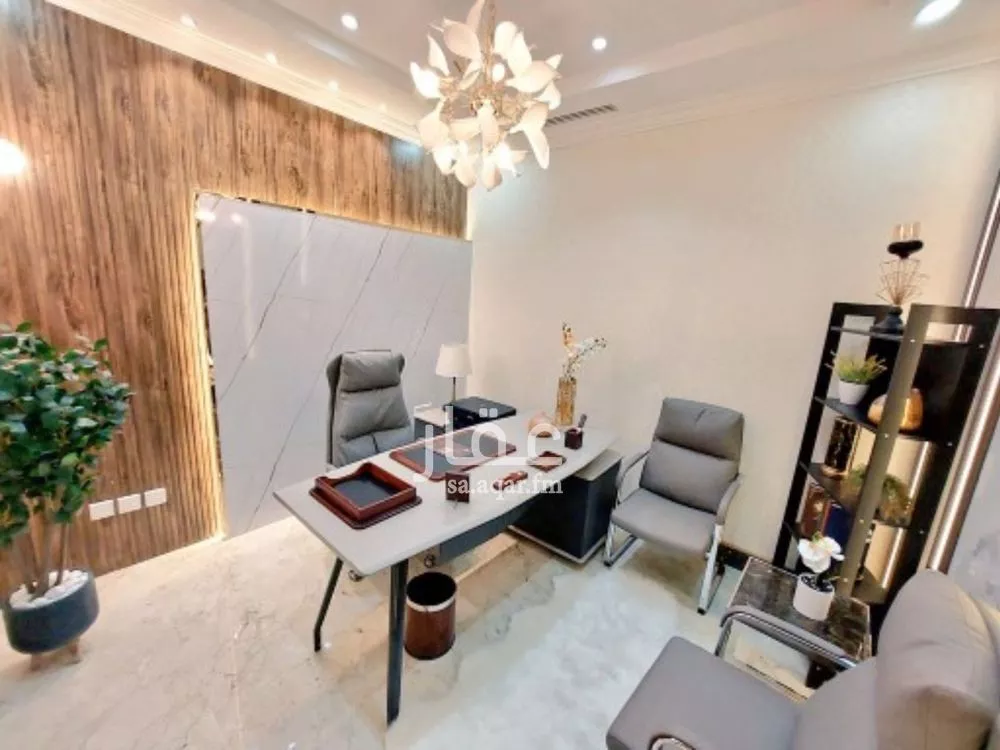 مكتب 113 م² في العليا 3