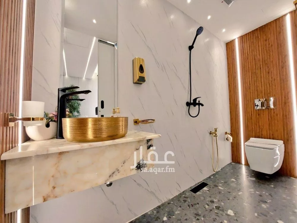 5 bedroom office in Al Olaya, Riyadh 4