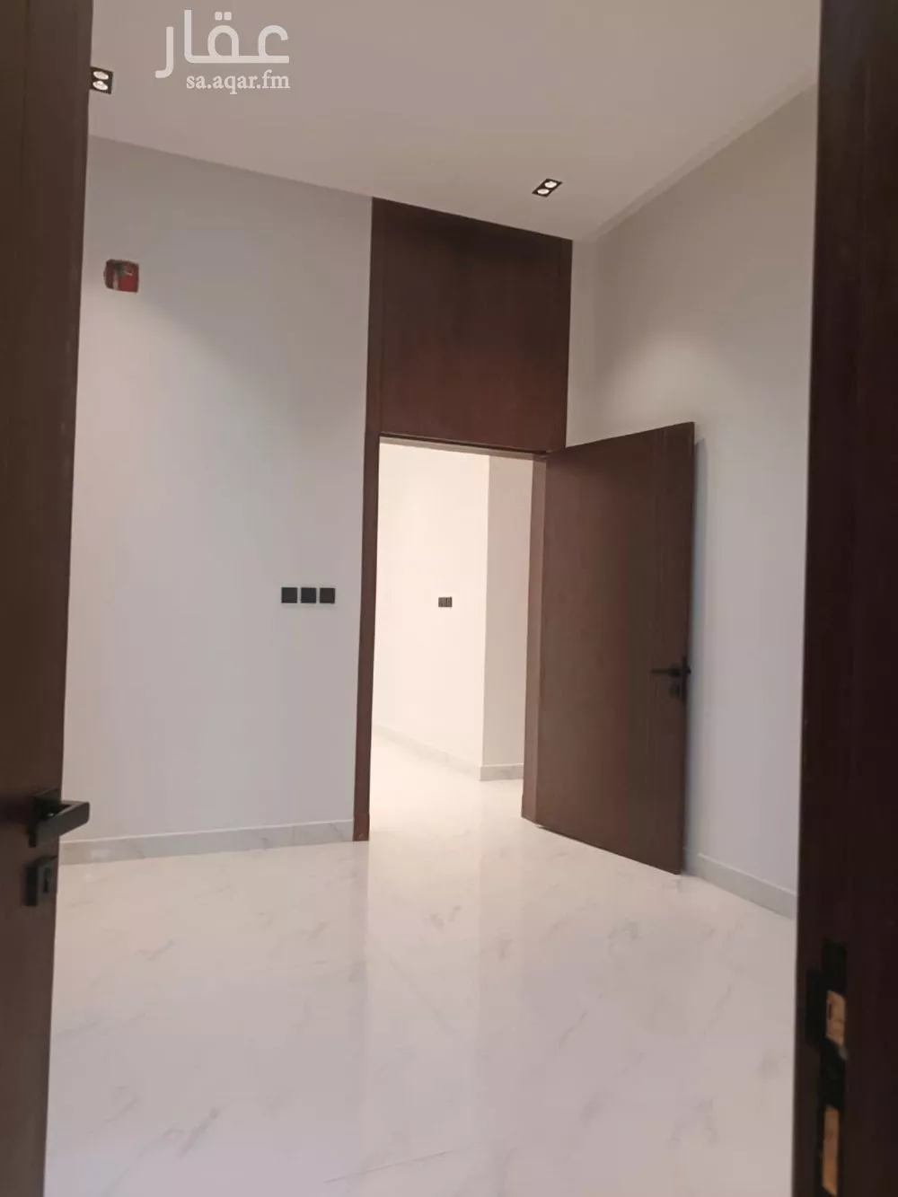 شقة 5 غرف في الجنادرية 2