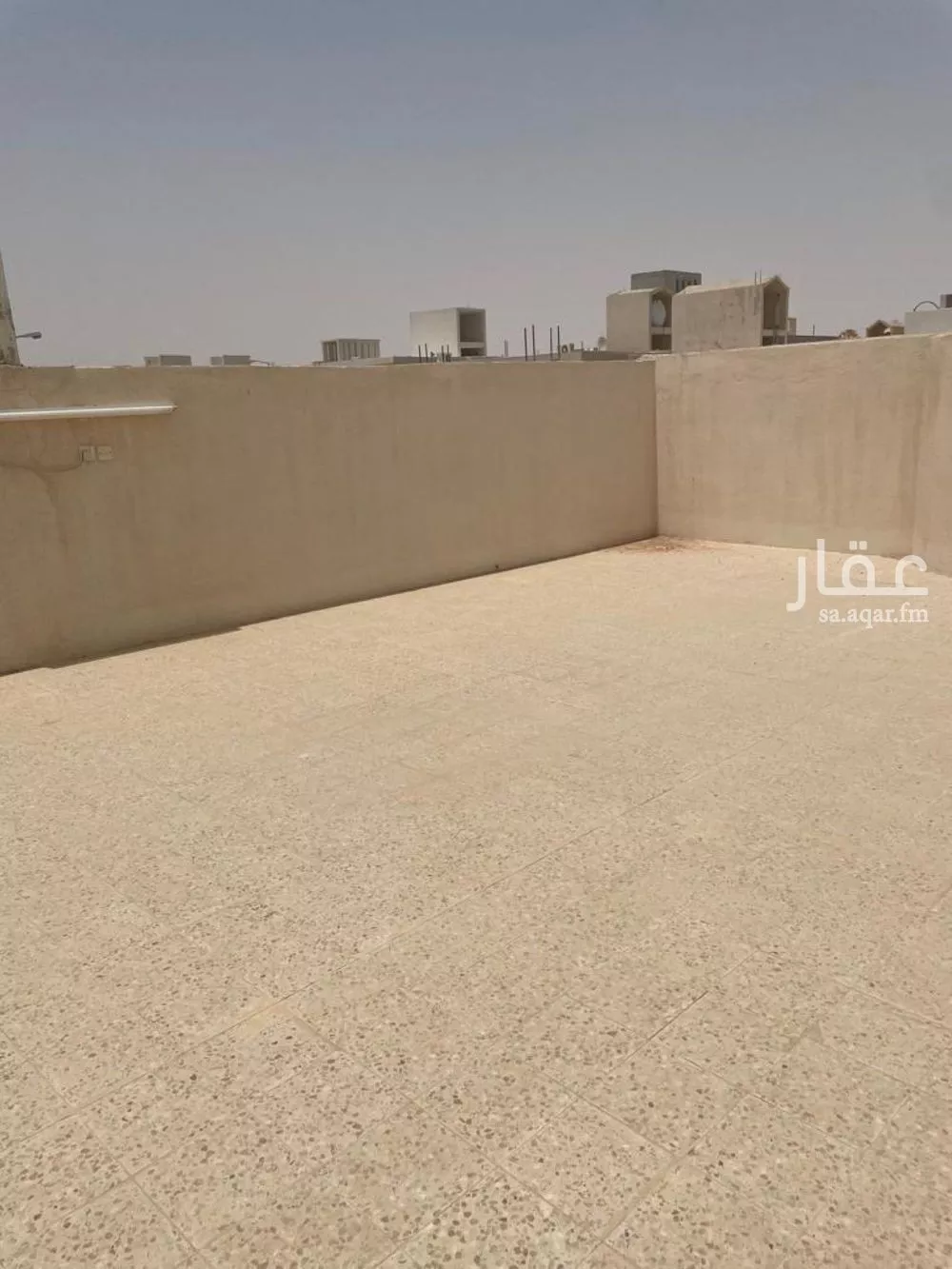 فيلا 5 غرف في الجنادرية 1