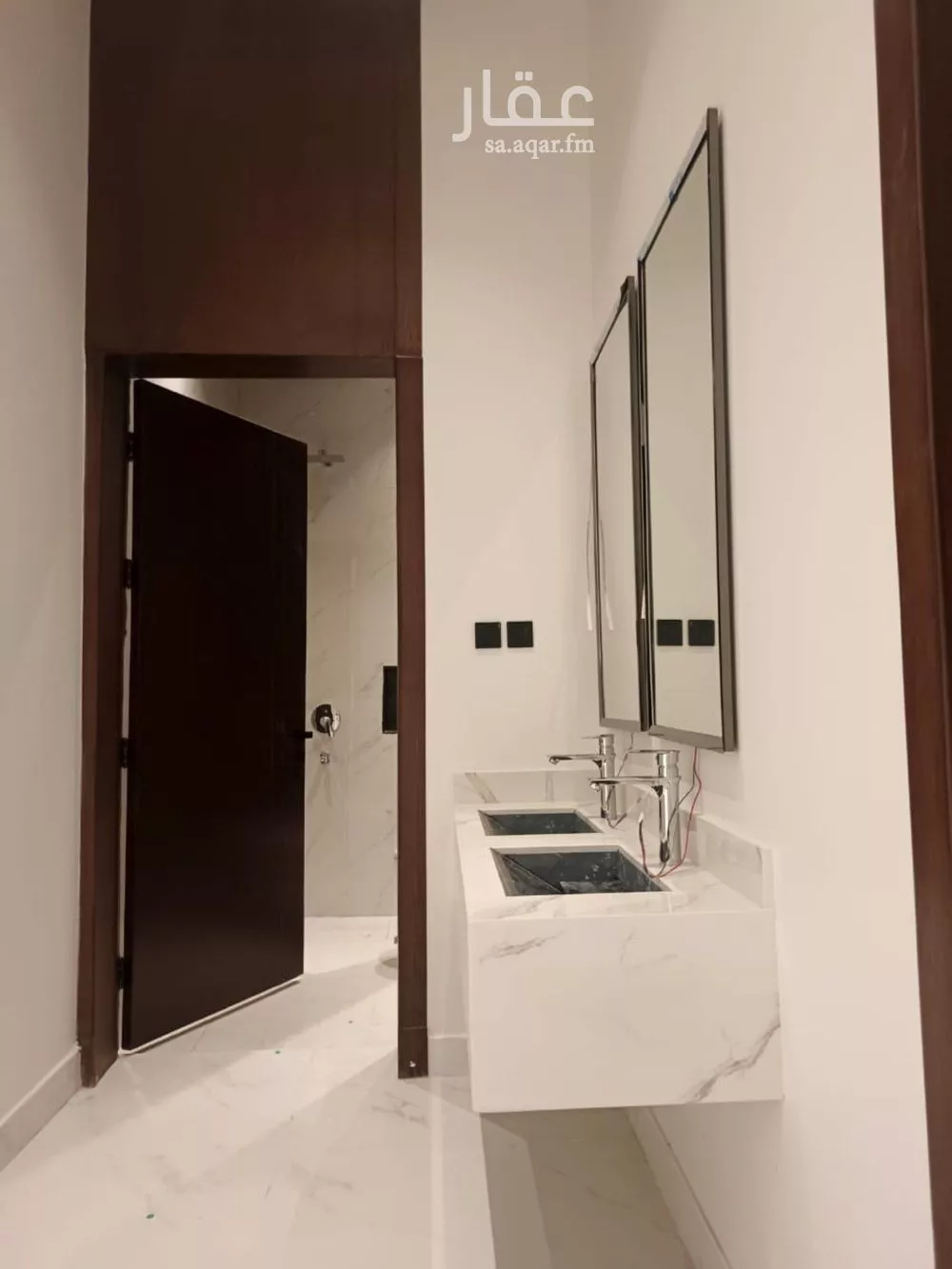 شقة 4 غرف في الجنادرية 5