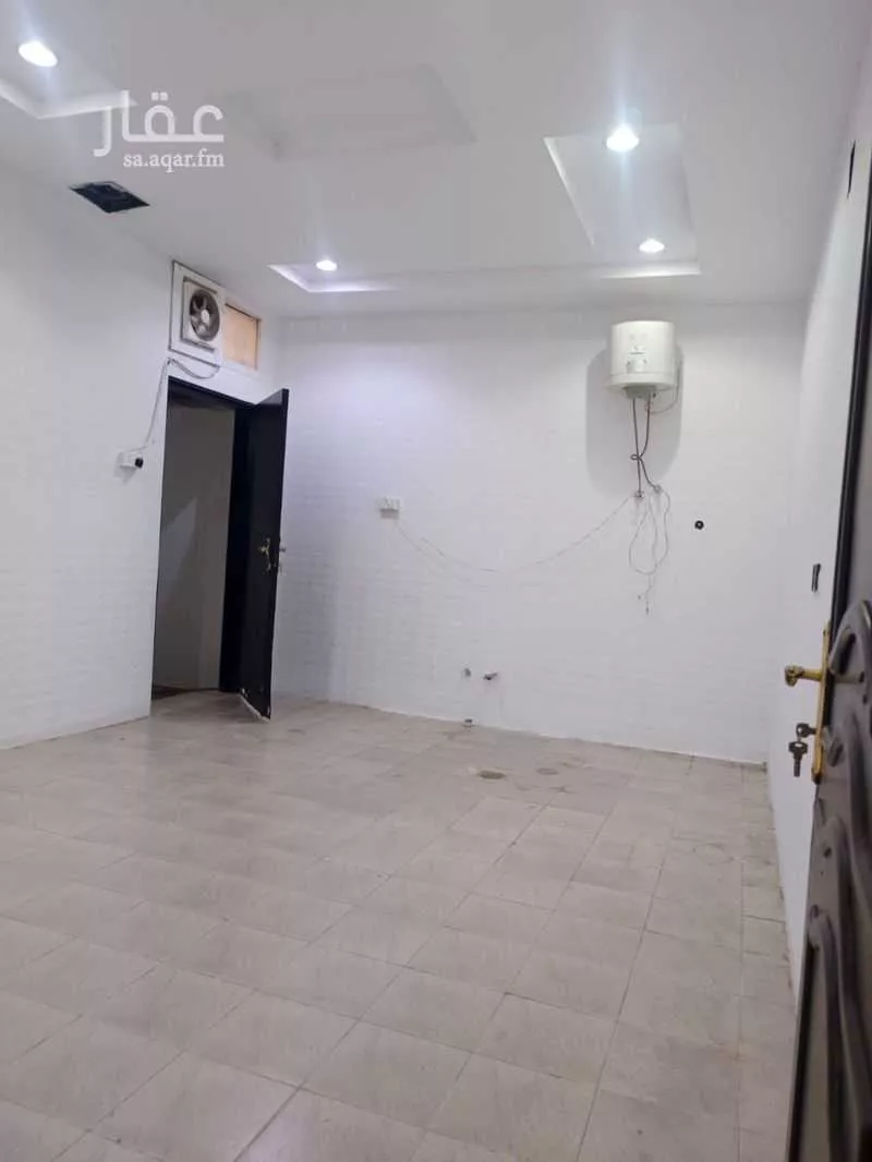 شقة 5 غرف في الرمال 1