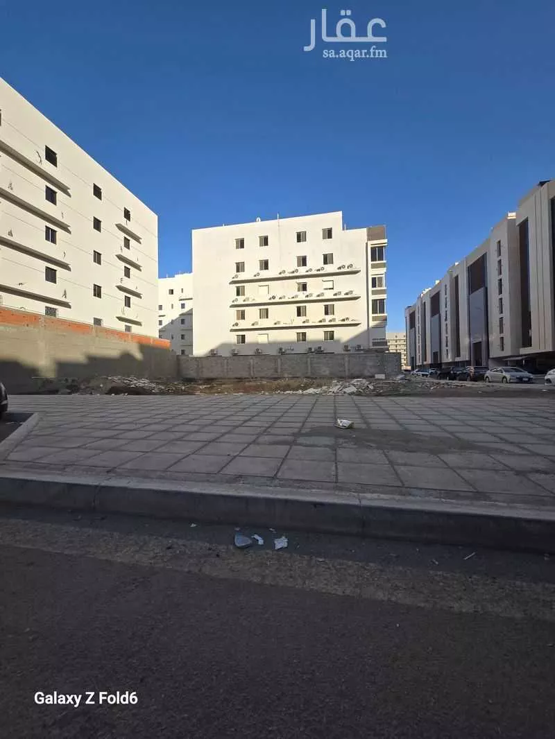 أرض 997 م² في الفردوس 2