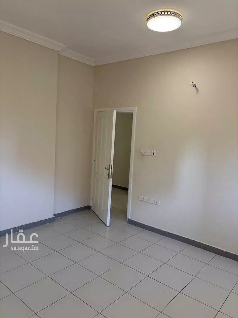 3 bedroom apartment in Al Nuzhah, Jeddah 12