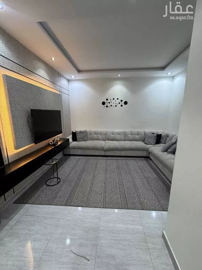 فيلا 8 غرف في طويق 5