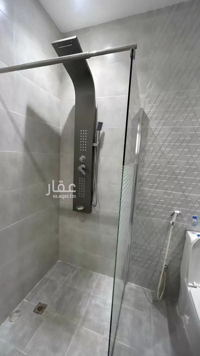 شقة 5 غرف في الصوارى 4