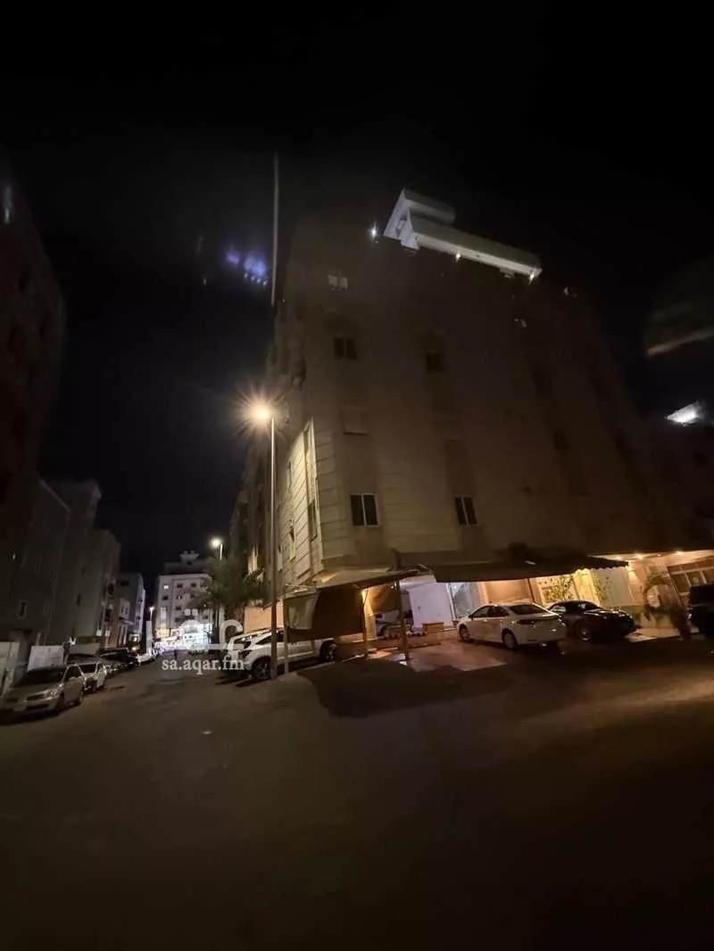 شقة 5 غرف في الروضة 3