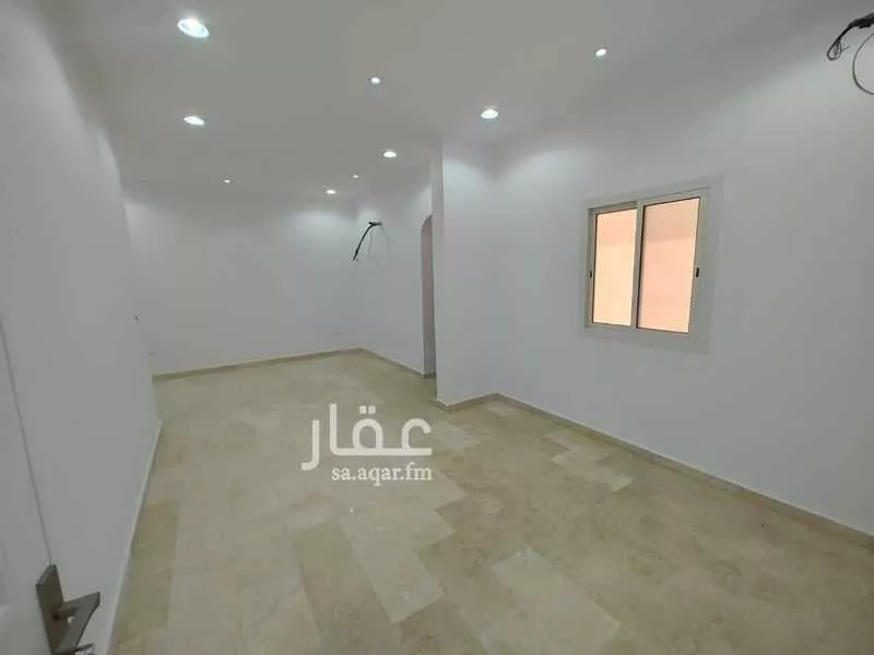 شقة 3 غرف في الصوارى 4