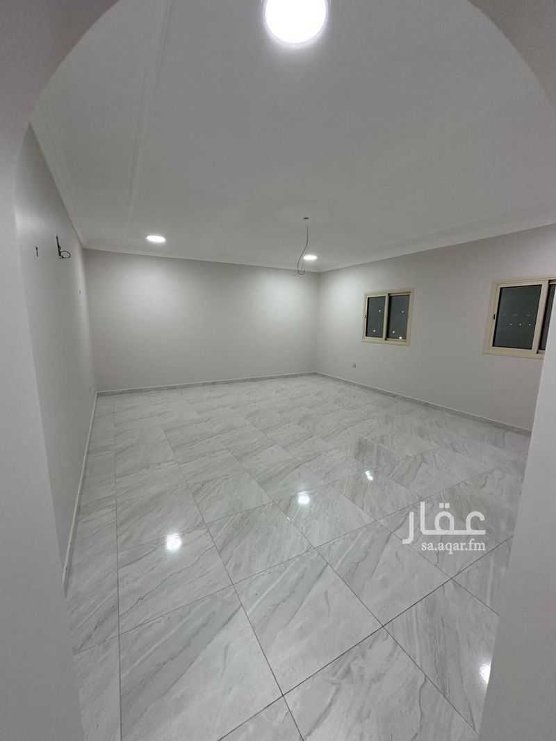 5 bedroom apartment in Ishbiliyah, Eastern Province 13