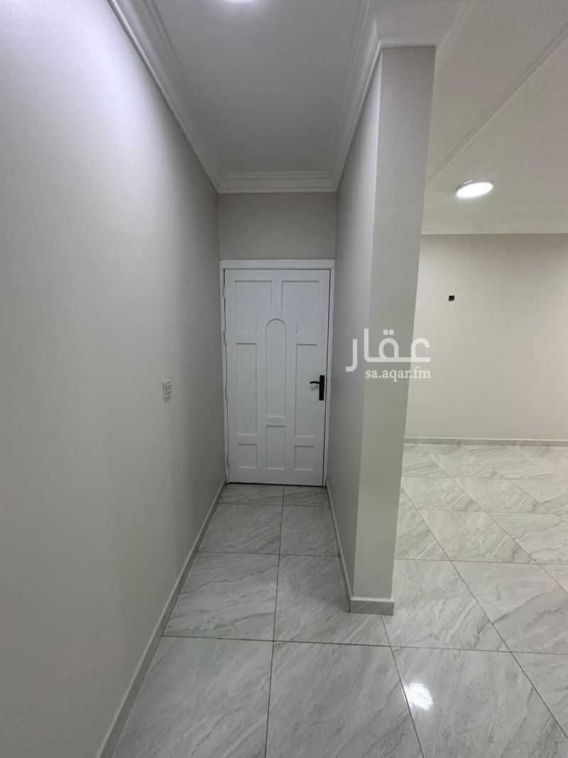 5 bedroom apartment in Ishbiliyah, Eastern Province 11