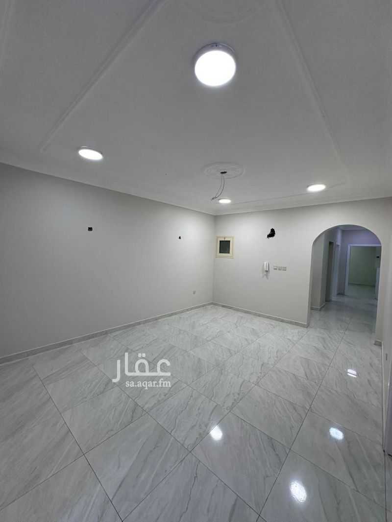 5 bedroom apartment in Ishbiliyah, Eastern Province 10