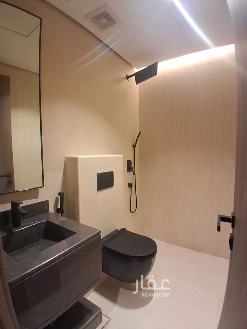 شقة 6 غرف في الشعلة، الدمام 20