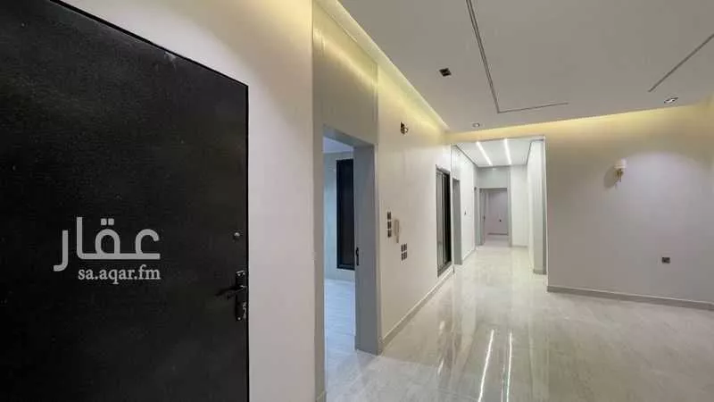 5 bedroom floor in Al Janadriyah 2