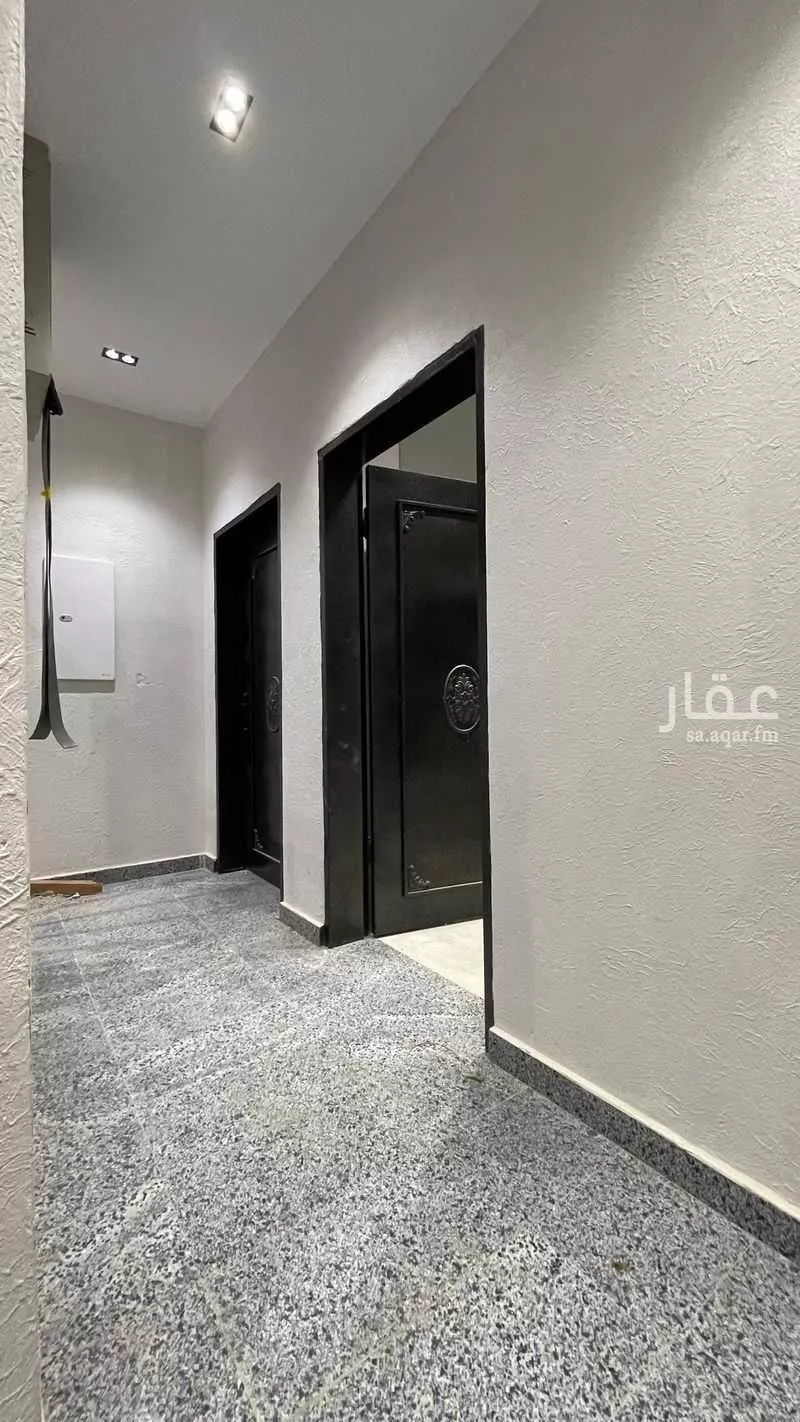 5 bedroom floor in Al Janadriyah 1