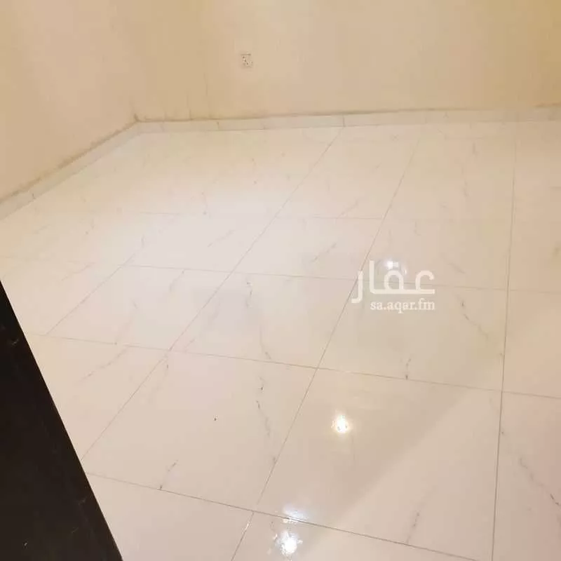 شقة 3 غرف في الريان 4