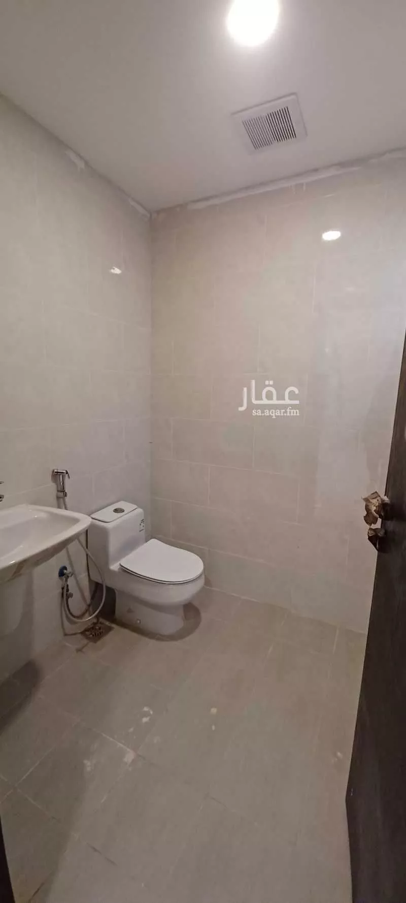 7 bedroom villa in Al Janadriyah 5