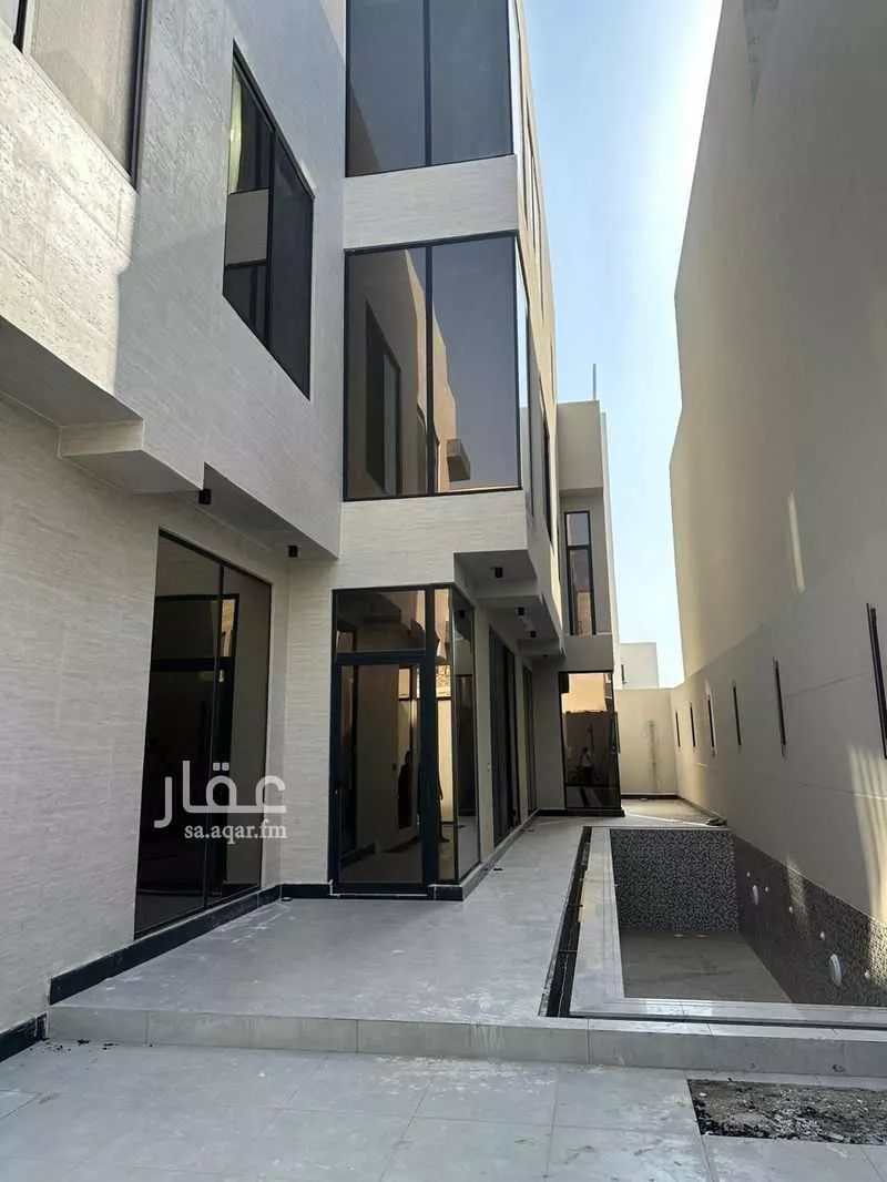 فيلا 8 غرف في الياقوت 4