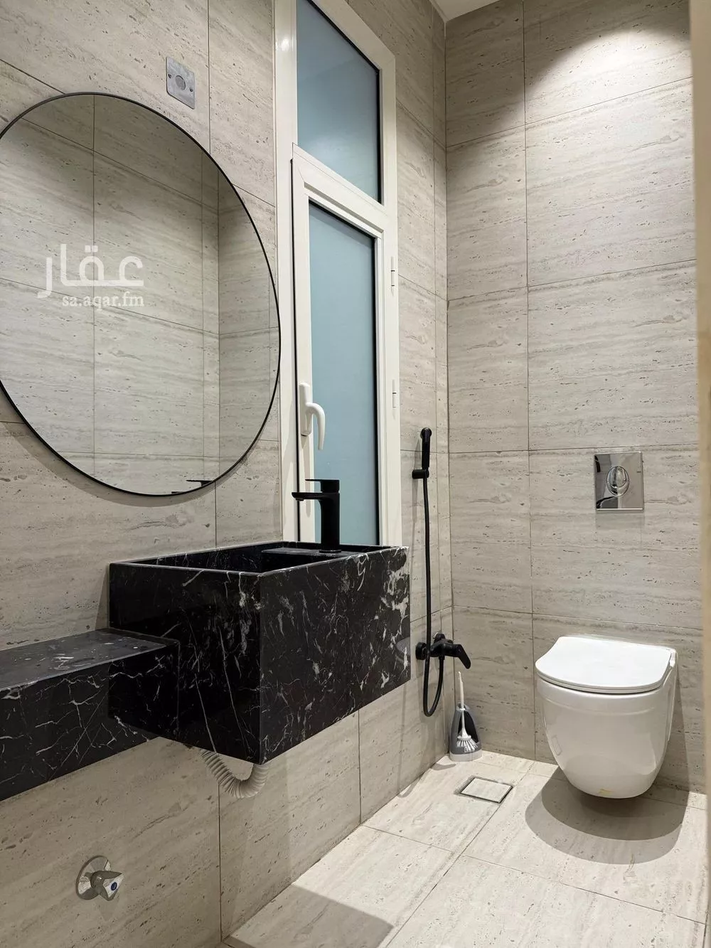 شقة 3 غرف في الملقا 3