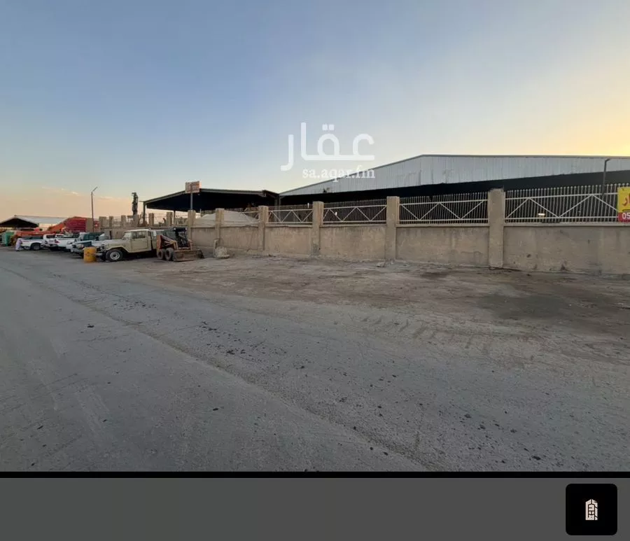 محل 2020 م² في الجزيرة 5