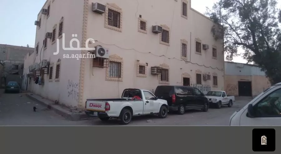 عمارة 302 م² في منفوحة 2